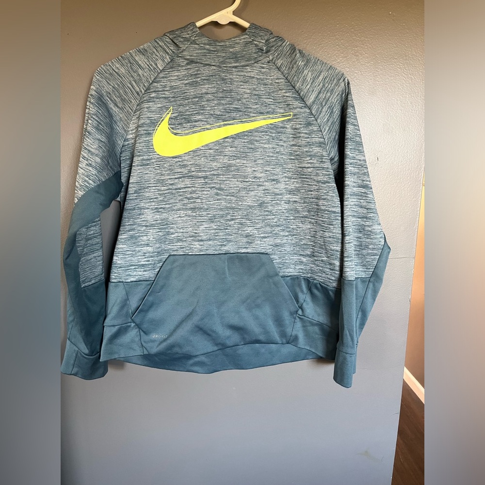 Nike boys sweatshirt